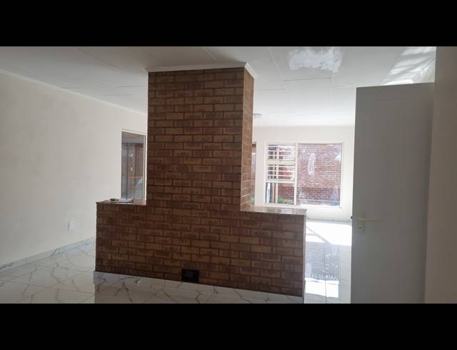 4 BEDROOM HOUSE FOR SALE IN AVIARY HILL